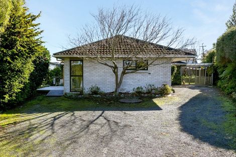 Photo of property in 2/10 Te Hepera Street, Waipahihi, Taupo, 3330