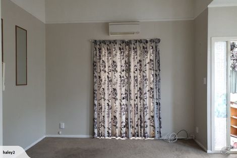 Photo of property in 9 Owen Street, Newtown, Wellington, 6021