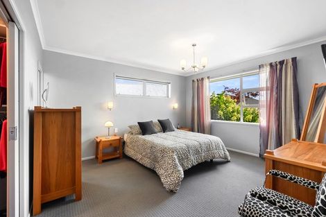 Photo of property in 12 Megaw Close, Whalers Gate, New Plymouth, 4310