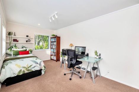 Photo of property in 25 View Road, Campbells Bay, Auckland, 0630