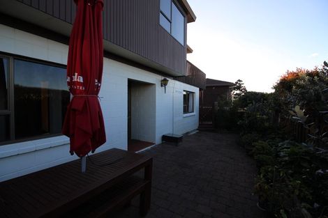 Photo of property in 2/14 Prospect Terrace, Milford, Auckland, 0620