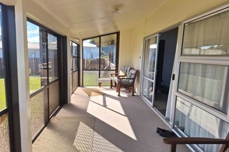 Photo of property in 48 Gregg Street, Dannevirke, 4930