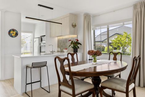 Photo of property in 18 Lakeridge Close, Rangatira Park, Taupo, 3330