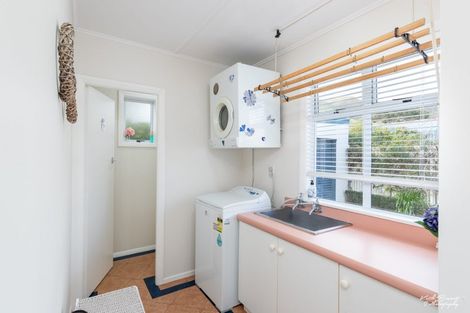 Photo of property in 27 Wainui Road, Waiwhetu, Lower Hutt, 5010