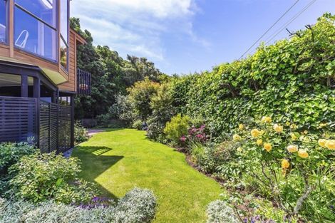 Photo of property in 172 Paremata Road, Paremata, Porirua, 5024