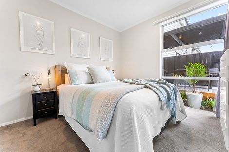 Photo of property in 73 Glidepath Road, Hobsonville, Auckland, 0616