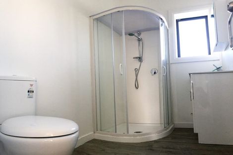 Photo of property in 8 Avon Street, Waterloo, Lower Hutt, 5011