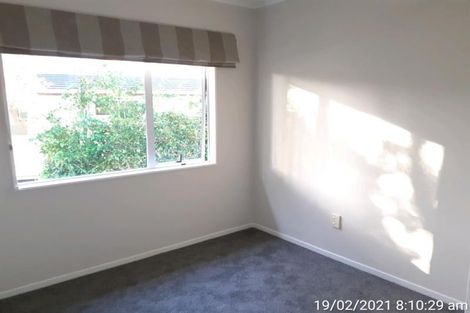 Photo of property in 2/22 Neptune Avenue, Beach Haven, Auckland, 0626