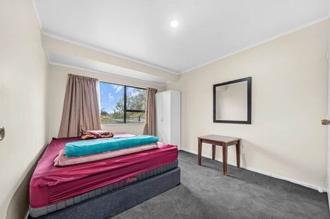 Photo of property in 2/33 Seaward Place, Wattle Downs, Auckland, 2103