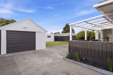 Photo of property in 51 Bickerton Street, Wainoni, Christchurch, 8061