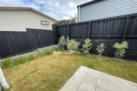 Photo of property in 8/101 Hobsonville Road, West Harbour, Auckland, 0618