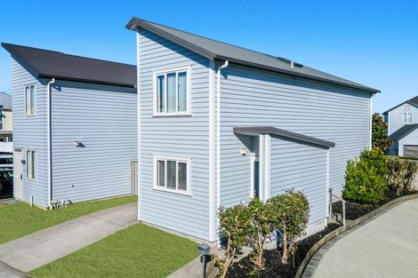 Photo of property in 21 Bellbird Street, Papakura, 2110