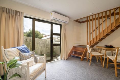 Photo of property in 6/29 Main Road, Tawa, Wellington, 5028