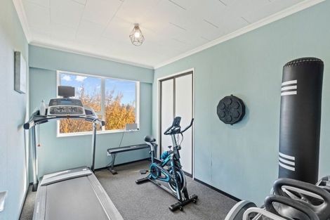 Photo of property in 4 Cargill Place, Frankleigh Park, New Plymouth, 4310