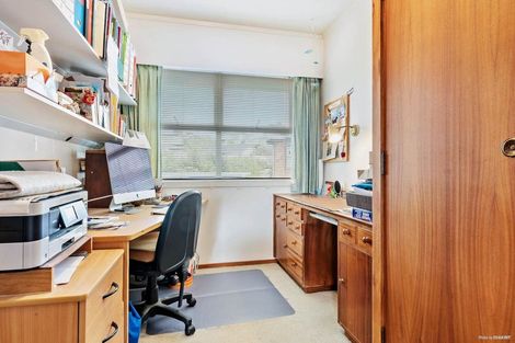 Photo of property in 5 Elizabeth Place, Mairangi Bay, Auckland, 0630