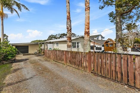 Photo of property in 83 Sunnyvale Road, Massey, Auckland, 0614