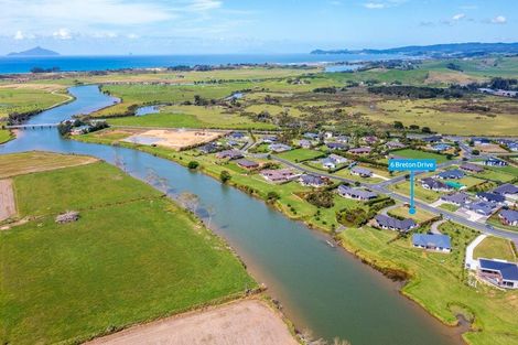 Photo of property in 6 Breton Drive, Waipu, 0510