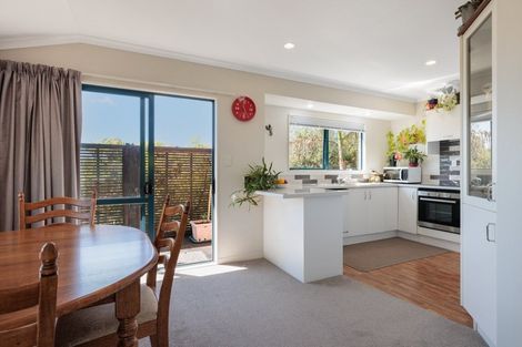 Photo of property in 32 Snowden Street, Ohauiti, Tauranga, 3112