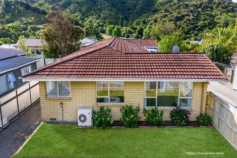 Photo of property in 131a Waikawa Road, Picton, 7220