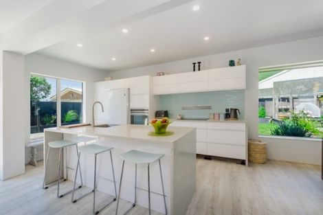 Photo of property in 7a Lesley Grove, Waikanae, 5036