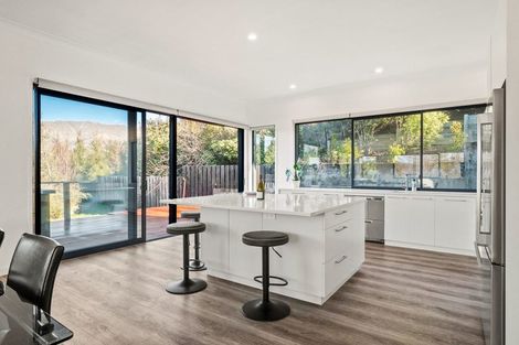 Photo of property in 86 Hedditch Street, Wanaka, 9305