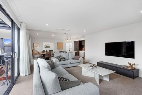 Photo of property in 215 Cavendish Road, Casebrook, Christchurch, 8051