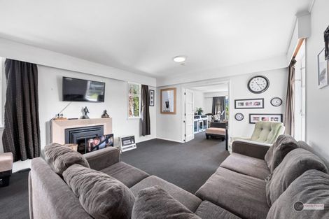 Photo of property in 41 Dowling Grove, Silverstream, Upper Hutt, 5019
