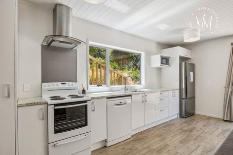 Photo of property in 16 Cosy Dell Road, North Dunedin, Dunedin, 9016