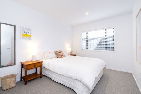 Photo of property in 52 Charles Street, Westshore, Napier, 4110