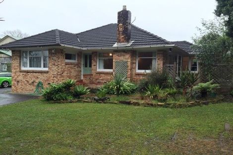 Photo of property in 260 Henderson Valley Road, Henderson, Auckland, 0612