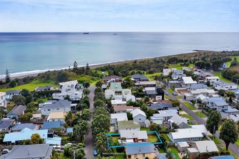 Photo of property in 15 Richmond Street, Fitzroy, New Plymouth, 4312