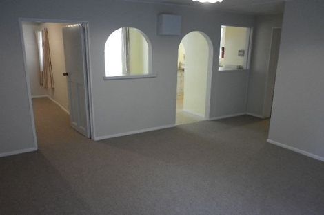 Photo of property in 29 Marine Parade, Bluff Hill, Napier, 4110