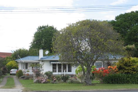 Photo of property in 222 Shakespeare Street, Leamington, Cambridge, 3432