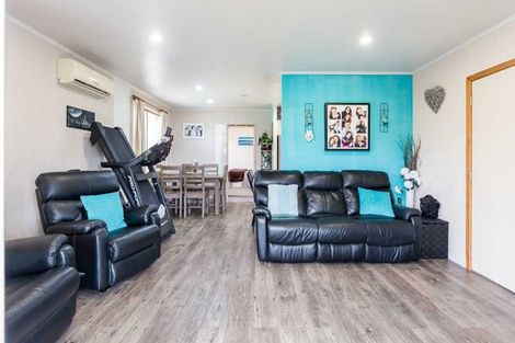 Photo of property in 23 Linwood Avenue, Forrest Hill, Auckland, 0620