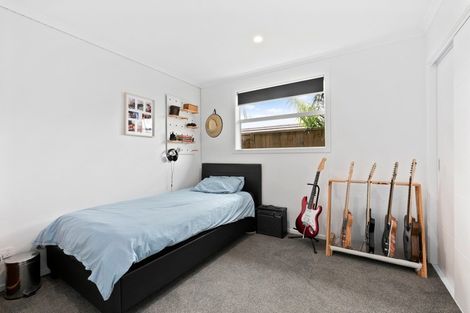 Photo of property in 22 Ballintoy Park Drive, Welcome Bay, Tauranga, 3175