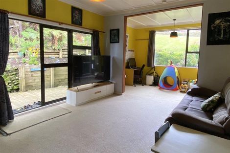 Photo of property in 13 Ashmore Avenue, Cobden, Greymouth, 7802