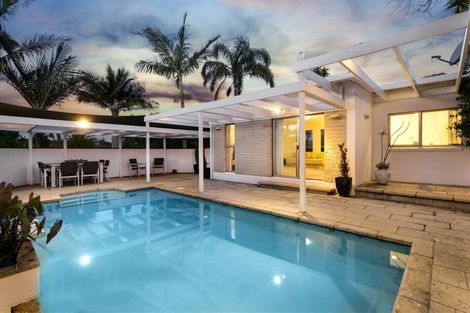 Photo of property in 42 Eban Avenue, Hillcrest, Auckland, 0627