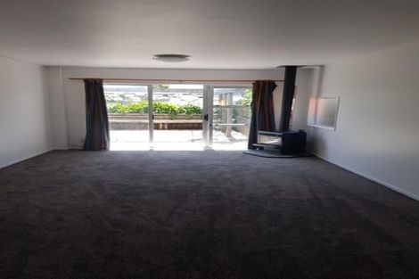 Photo of property in 2/31 Mana Avenue, Titahi Bay, Porirua, 5022