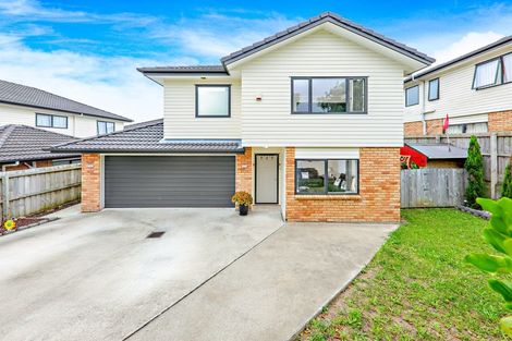 Photo of property in 18 Andover Way, Goodwood Heights, Auckland, 2105