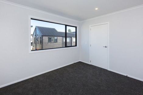 Photo of property in 5 Reakes Crescent, Wallaceville, Upper Hutt, 5018