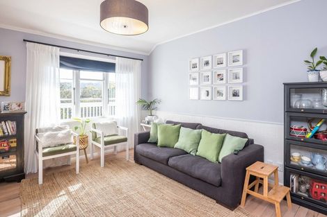 Photo of property in 17 Warwick Street, Wilton, Wellington, 6012