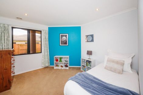 Photo of property in 34 Meridian Grove, Kelvin Grove, Palmerston North, 4414