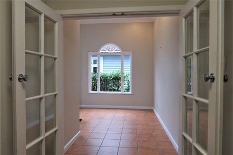 Photo of property in 10 Lucknow Terrace, Khandallah, Wellington, 6035