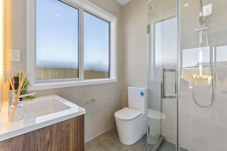 Photo of property in 1 Koiora Road, Clarks Beach, 2122