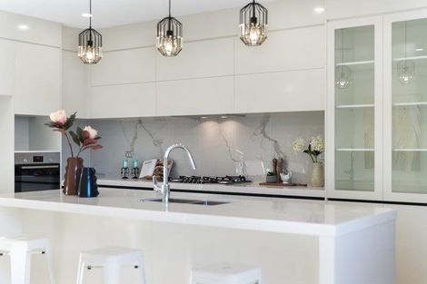 Photo of property in 27 Carrygawley Road, Flat Bush, Auckland, 2019