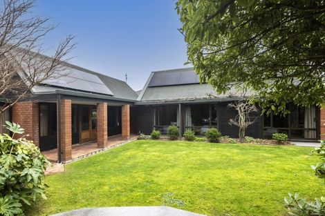 Photo of property in 9 Frith Place, Burnside, Christchurch, 8053