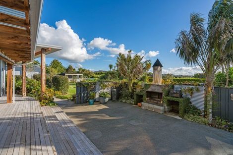 Photo of property in 650 One Tree Point Road, Ruakaka, Whangarei, 0171
