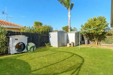 Photo of property in 17 Andalusian Place, Papamoa Beach, Papamoa, 3118