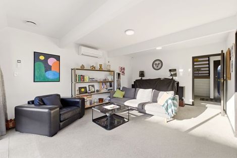 Photo of property in 76a Memorial Avenue, Ilam, Christchurch, 8053