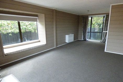 Photo of property in 2/17e Te Maru Place, Redwood, Christchurch, 8051